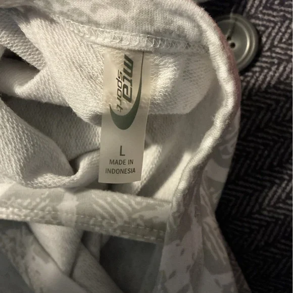 MTA Sport Gray Crisscross Back Top - Picture 2 of 3